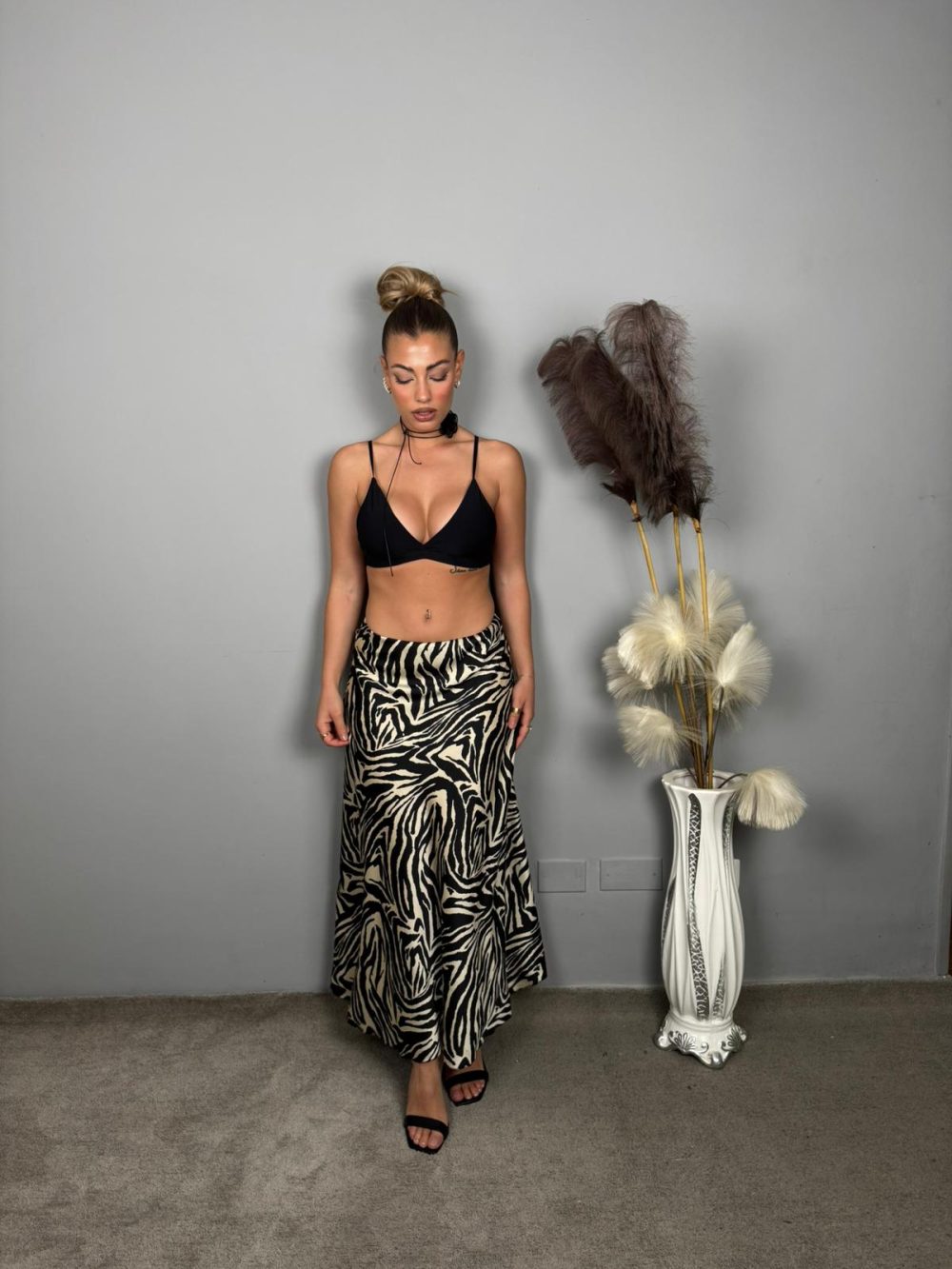 CROP TOP NERO - immagine 2